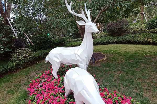 沧州生产不锈钢校园人物定制