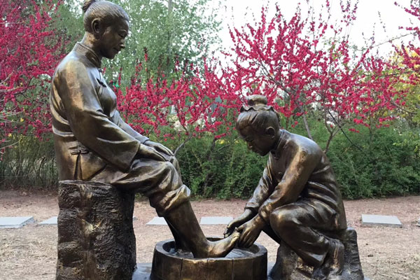 沧州生产不锈钢校园人物定制