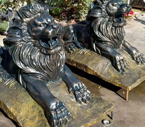 铸铜狮子雕塑.jpg